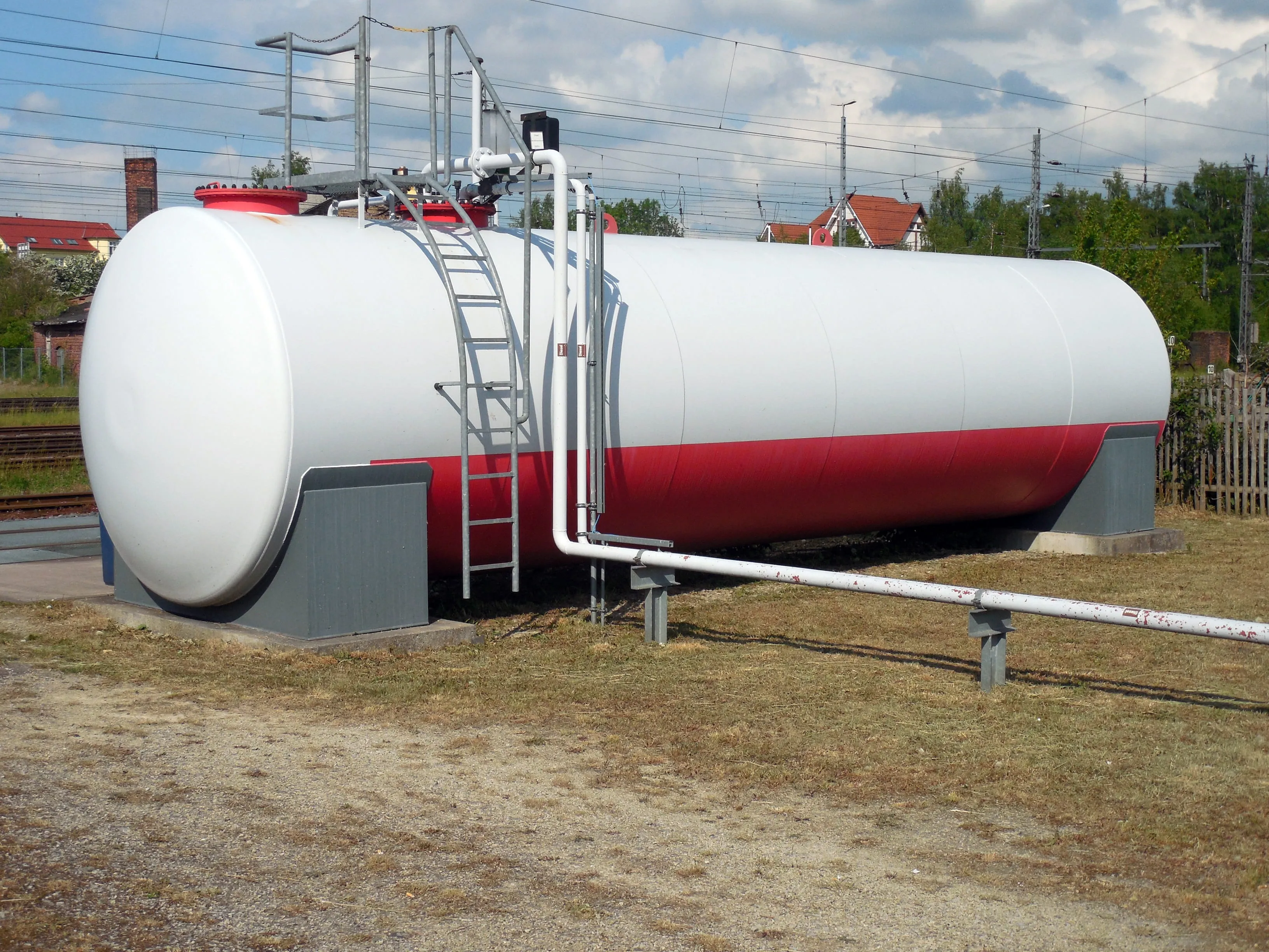 Отстойники воды и нефти купить в Херсоне
